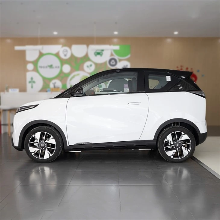Chery Wujie Pro mini electric sedan